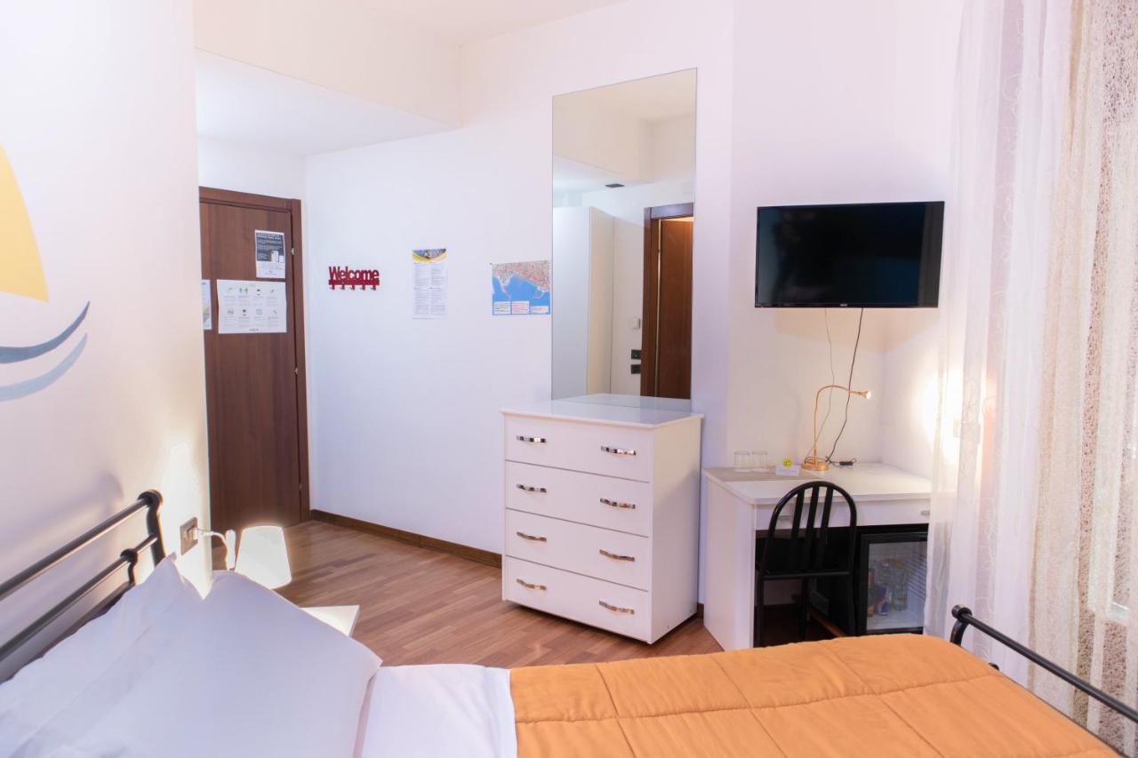 B&B Amalfi Coast ซาแลร์โน ภายนอก รูปภาพ