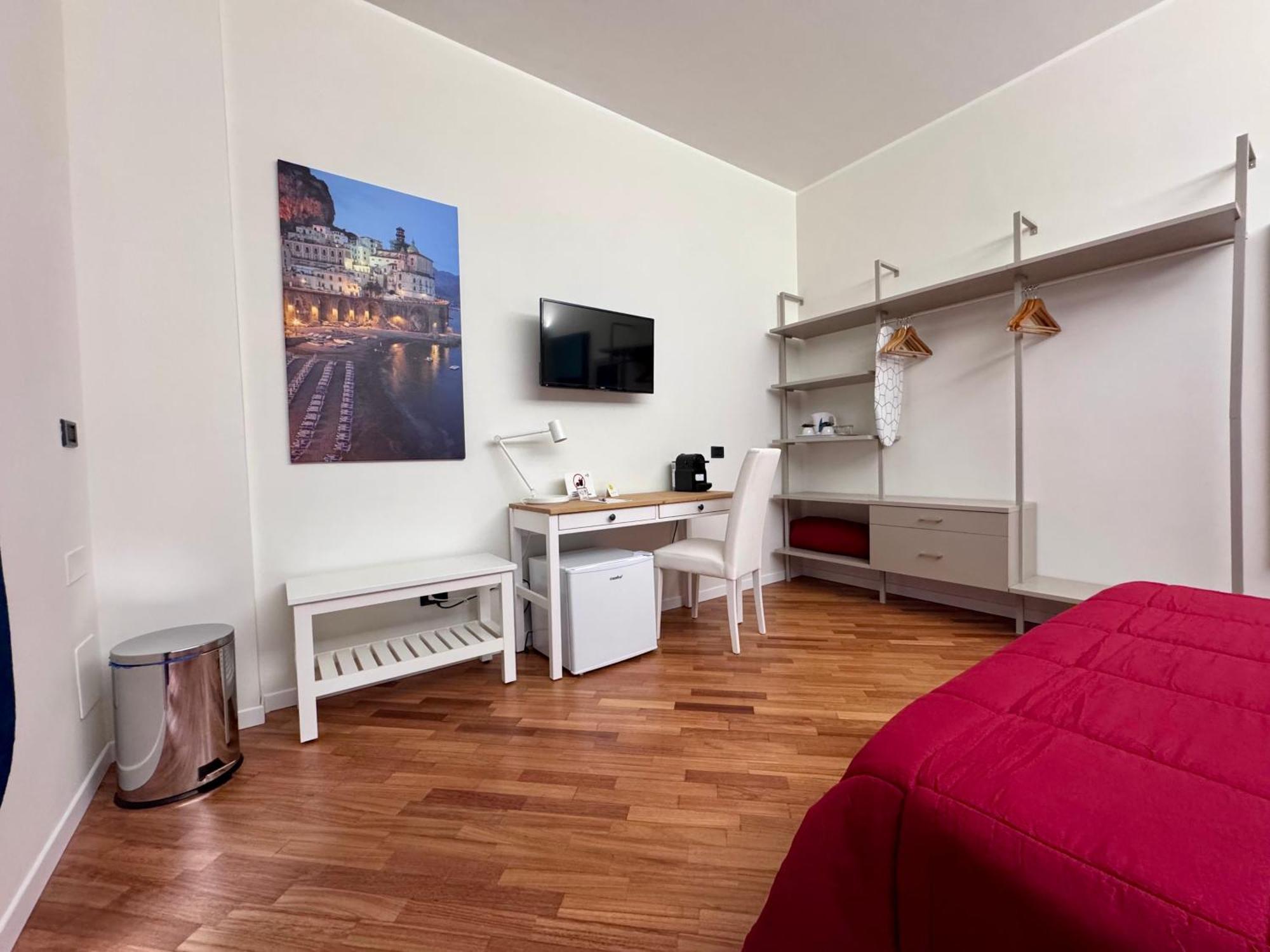 B&B Amalfi Coast ซาแลร์โน ภายนอก รูปภาพ