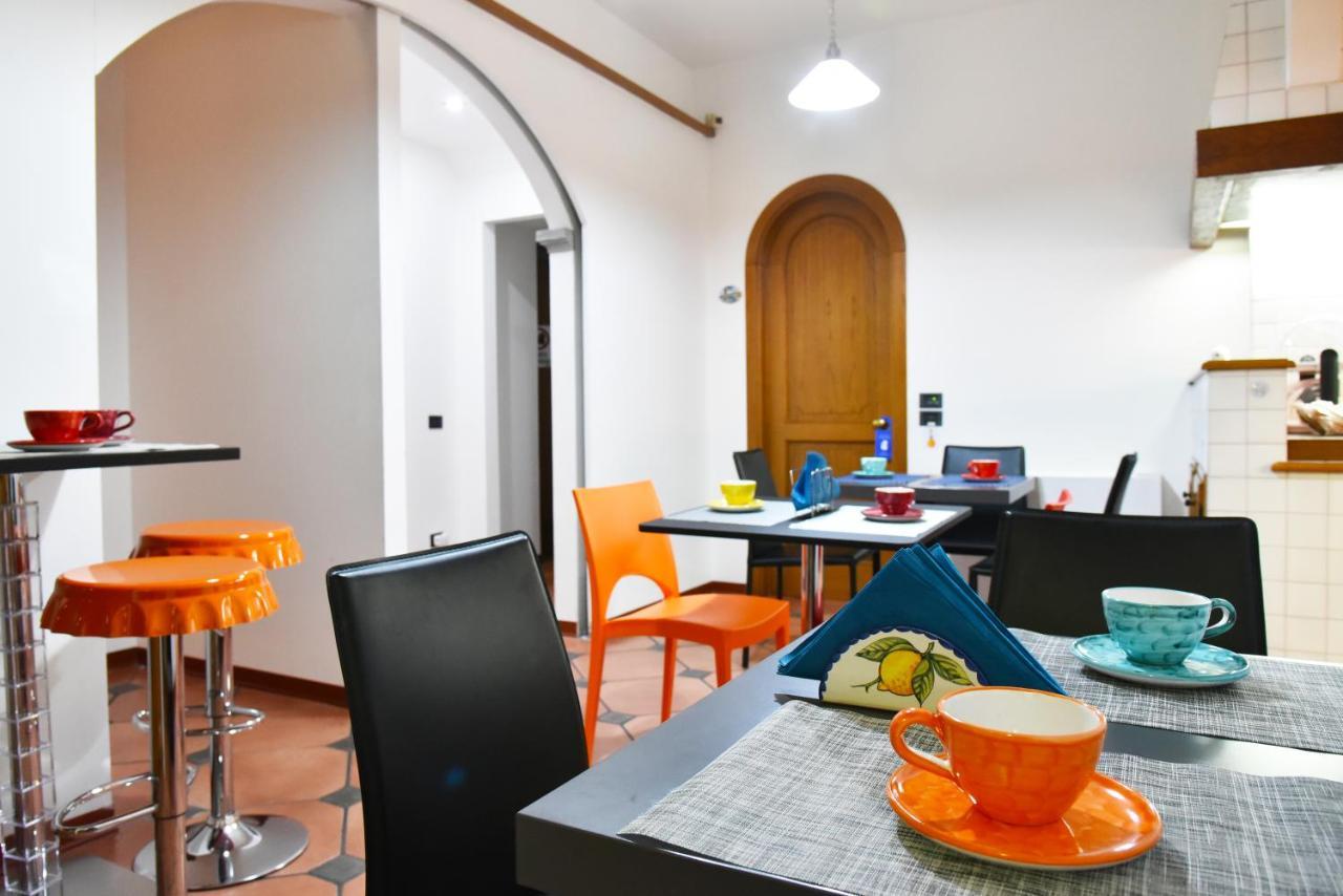 B&B Amalfi Coast ซาแลร์โน ภายนอก รูปภาพ